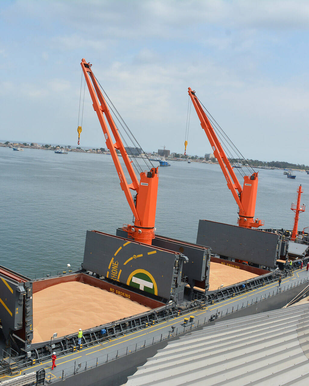 Cargas não contentorizadas propiciam aumento da produção Porto de Luanda