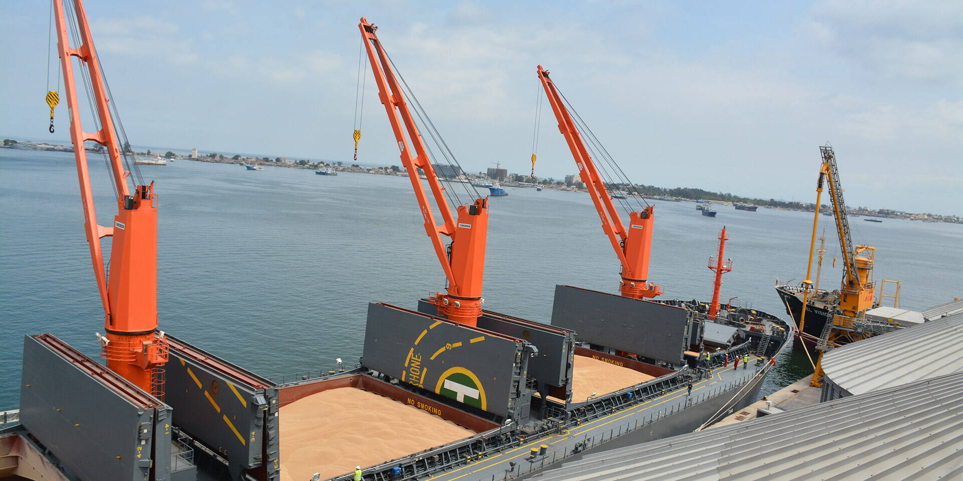 Porto de Luanda